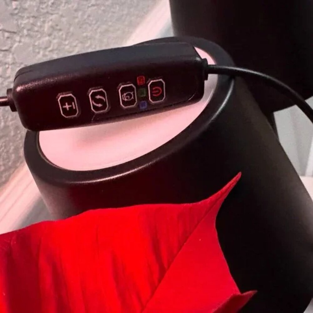 55-inch tall adjustable full-spectrum LED grow light for tall plants. - Picture 12 of 12